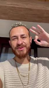 Larissa Provocando Fred