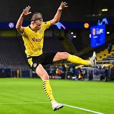 Erling braut haaland joined borussia dortmund with the transfer fee of €20 million from red bull salzburg recently in january 2020. Selxy Boy On Twitter Ohh Man Haaland Is On Another Planet Beast Mode Activated Erling Haaland