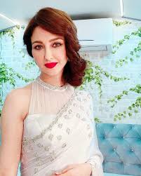 Bhabiji Ghar Par Hai S Anita Bhabhi Aka Saumya Tandon Is Hot And Stylish Off Screen House of anita dongre private limited is.
