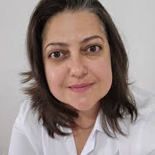 Em Março de 2016 eu recebi um presente, a oportunidade de implementar um  projeto do 0, eram eu e mais 2 pessoas.