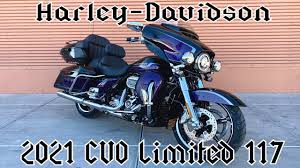 This is a wet clutch. 2021 Harley Davidson Cvo Limited 117 Flhtkse In Royal Purple Black Fade Bike Of The Week Youtube