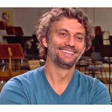 I was so stimulated by your concert Dec 2 that I was up until 5:30 a.m.  just reliving that concert and your astounding voice. Absolutely amazing.  The best tenor of all time!!!!!