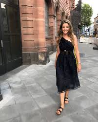 Jennifer has 3 jobs listed on their profile. Jennifer Sieglar S Feet Wikifeet