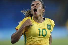 Carteirinha de marta como jogadora do vasco (foto:reprodução). Marta Jogadora Biografia Carreira E Premios Brasil Escola