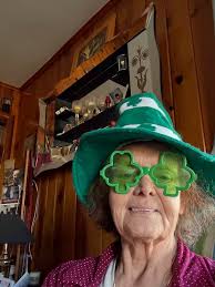 My daughter in heaven her birthday is Christmas day i so miss her every day  😢