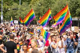 Die regenbogenfahne steht für vielfalt und respekt. 6cp74y78yhjwlm