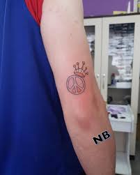 Koldadovme Koldovmesi Tacdovmesi Kraltaci Dovmemodelleri Dovmeler Dovmeseverler Dovme Tattoo Tattoos Tattooing Paw Print Tattoo Print Tattoos Tattoos