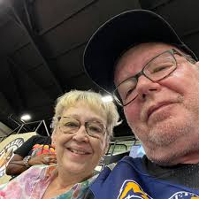 Thanks for letting me join. I live in Wheeling WV. We have had 5  arena/indoor teams. Steel Valley Smash, Ohio Valley Greyhounds, Wheeling  Wildcats, West Virginia Roughriders, and now the Wheeling Miners.