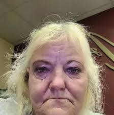 Glenda Gibbons's Instagram, Twitter & Facebook