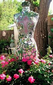 Easyidea Org Art Du Jardin En Mosaique Decoration Jardin Fantaisie De Jardin