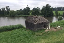 Combined with natural bodies of water, the water line could be used to transform holland, the westernmost region of the netherlands and adjacent to the north sea, almost into an island. Groepsschuilplaats Type P Diefdijk Leerdam Tracesofwar Nl