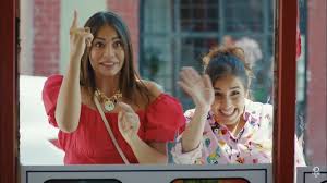 Demet Ozdemir And Ceren Tasci In Early Bird Actresses Turkish Actors Sanem