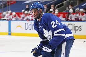 Height 1.88 m wayne simmonds is currently playing in a team toronto maple leafs. Esa Amqirn1r M