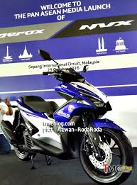 This single cylinder petrol unit is capable of delivering 14.8 bhp. Exclusive Ini Dia Yamaha Aerox 155 Atau Yamaha Nvx 155 Sudah Keyless Ignition Tmcblog Com