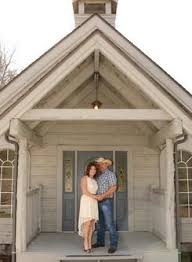 In the smokies weddings offers a beautiful chapel located at the foothills of the great smoky mountains. Affordable Pigeon Forge Gatlinburg Smoky Mountain Wedding Chapel Venue Discount Honeymoon Cabin Smoky Mountain Wedding Tennessee Wedding Venues Chapel Wedding