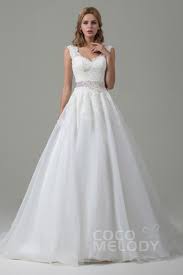 Kapelle schleppe trägerloser spitze saum organza. A Line Lace Organza Court Train Wedding Dress Cwzt15007 Cocomelody