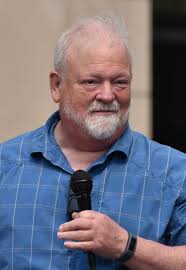 Bruce Botelho's Instagram, Twitter & Facebook