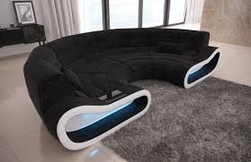 It has wide reclining areas and comfortable features to offer you a blissful relaxation. Big Sofa Concept Mit Stoffbezug Ihrer Wahl Designersofa Gunstig
