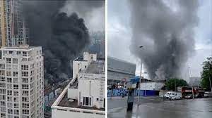 The elephant & castle was once known as the 'piccadilly circus of south london'. B4cthm0drfx1 M