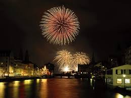 Some 200 000 Revelers Line The Banks Of The Limmat River And Lake Zurich To Watch Fi New Year S Eve Around The World Celebration Around The World New Years Eve