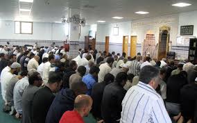 Les fêtes tiennent une certaine place dans la vie sociale des français et sont d'origine religieuse, sociale ou traditionnelle. Un Aid Sous Haute Vigilance En Ile En France Le Parisien