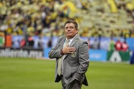 Miguel piojo herrera, destituido de la dirección técnica de la selección de futbol de méxico por agredir a un periodista, se presentó este martes ante la fiscalía especializada en delitos electorales. Miguel Herrera Continuara Como Director Tecnico De Las Aguilas Del America Los Angeles Times