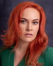 Hey!￼ I'm a London based photographer, I work in many fields of  photography, including streets, portrait, fashion or travel. I'm starting  to take headshots, therefore there's the post. I'm offering up to