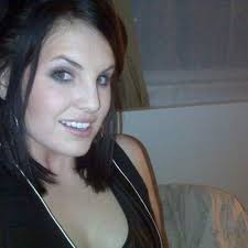 Lillian Hooper (@4nth0knot)