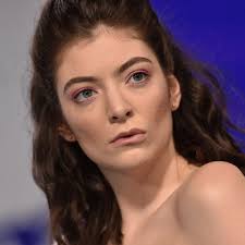 November 7, 1996), better known by her stage name lorde, is a pop star hailing from new zealand. Lorde News Tips Guides Glamour