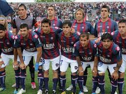 El encuentro se jugará a partir de las 21 en la bombonera con el arbitraje de fernando echenique y televisación de la señal de cable fox sports boca juniors, con una formación integrada por segunda ocasión por futbolistas juveniles, recibirá hoy a san lorenzo en el clásico que propone la tercera fecha de la liga profesional. Que Es De La Vida Del San Lorenzo Clausura 2012 San Lorenzo De Almagro Casla