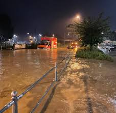 Jun 30, 2021 · unwetter in deutschland starkregen und sturm sorgen für chaos stand: Whcojd8xav04m