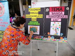 Aku lalu keluar kamar nggak mau mengganggu kenikmatan mereka. Sbk Pelancaran Minggu Bahasa Melayu Sekolah Bersepadu Sbk Facebook