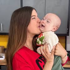 Are there restaurants in 30A that take reservations for 12 people?