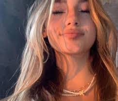 Alexandra Gale's Instagram, Twitter & Facebook