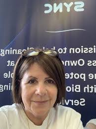 Elise Pugh's Instagram, Twitter & Facebook