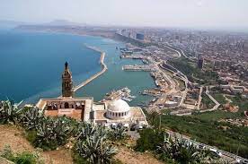 الرواتب في الجزائر تتراوح من 45,400 دينار في الشهر (الحد الأدنى) إلى 801,000 دينار في الشهر (لحد الأعلى). Ø§Ù„Ø®Ø¨ÙŠØ± Ø±ÙŠÙ…ÙŠ Ø¨ÙˆÙ„ÙˆØ§ Ø§Ù„Ø¬Ù€Ù€Ø²Ø§Ø¦Ø± ØªÙ…Ù€Ù€ØªÙ„Ù€Ùƒ Ø«Ù€Ù€Ø§Ù†ÙŠ Ø£ØºÙ€Ù†Ù‰ ØªÙ€Ø±Ø§Ø« ÙÙŠ Ø§Ù„Ø¹Ù€Ù€Ù€Ù€Ø§Ù„Ù… ÙˆØ§Ù„Ø³ÙŠØ§Ø­Ù€Ø© ÙŠØ¬Ù€Ø¨ Ø£Ù† ØªØ³ØªÙÙ€ÙŠØ¯ Ù…Ù†Ù‡ Ø§Ù„Ø¥Ø°Ø§Ø¹Ø© Ø§Ù„Ø¬Ø²Ø§Ø¦Ø±ÙŠØ©