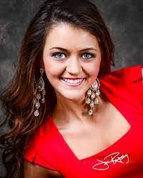 Tracy Keever's Instagram, Twitter & Facebook