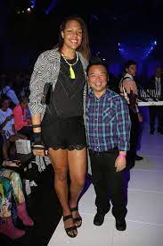 Wnba in the news overseas personal click above to jump to that part of liz's bio social media twitter @ecambage instagram @ecambage. Liz Cambage Tall Women V S Short Men Women And High Heels Facebook
