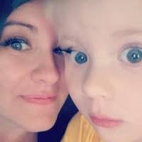 Kim Doran's Instagram, Twitter & Facebook