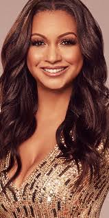 Ramona Buchanan's Instagram, Twitter & Facebook