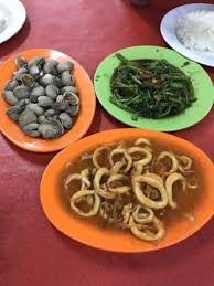 Seafood is what we get pretty often, my family used to frequently pay a visit to a seafood stall at serpong area but they're no longer there and we've so, it was not like in searching for seafood stall but we'd like to give a try this place named seafood kalimati. Gebang 49 Seafood Pademangan Lengkap Menu Terbaru Jam Buka No Telepon Alamat Dengan Peta