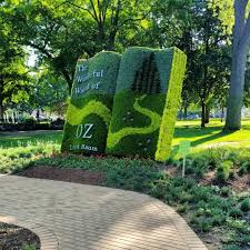 The castle was an inspiration for baum as he wrote about the emerald city of oz. Pin On Pure Michigan