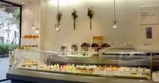 Aoki Sadaharu Japanese Pastries 35 Rue De Vaugirard 75015 Paris Heaven For Your Mouth French Patisserie Patisserie Paris Patisserie
