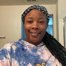 Ebony Colon's Instagram, Twitter & Facebook