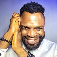 According to a certain pastor, Gaise baba isn't fit to be called a  Christian, because he has tinted hair, gold necklace and hand bangles. A  Christian should be