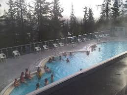 Bathrooms include shower/tub combinations, complimentary toiletries, and hair dryers. Upper Hot Springs Picture Of Banff Ptarmigan Inn Tripadvisor