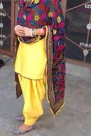 Black And Yellow Suit Design Yellow Punjabi Outfits Indian Designer Suits Dress Design Sketches