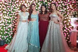 Neeti mohan belongs to a brahmin family. Photos Neeti Mohan S Stunning Bridesmaid Photo Shoot With Her Sisters Shakti And Mukti Mohan Will Give You Sisterly Goals Gossipgiri