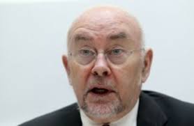 Education Minister refuses to rule out video cameras in classrooms