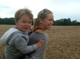 Maybe you would like to learn more about one of these? Lucie Vondrackova Se Musi Se Syny Vratit Do Ceska Rozhodl Soud Aktuality Cesky Metropol